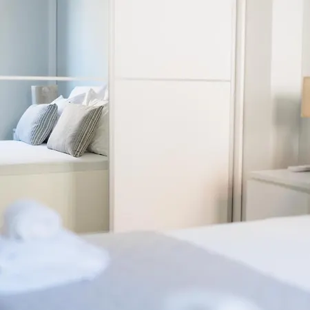 Cozy And Bright 2bd Family Apartment Zadar