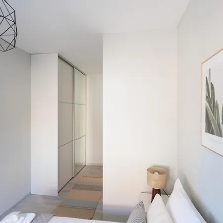 Apartment Cozy And Bright 2bd Family *