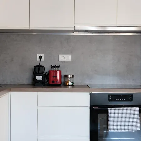 Cozy And Bright 2bd Family Appartement