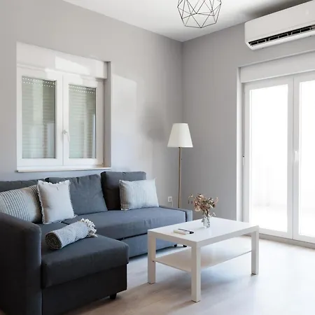 Cozy And Bright 2bd Family Appartement Zadar